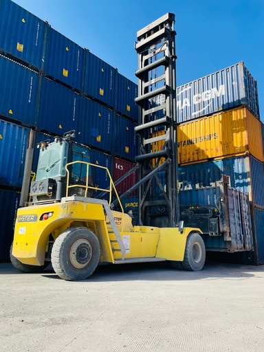 TERMINAL DE CONTENEDORES